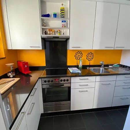 Casa Zundregn - Ein Bijou Mit Privater Terrasse Und E-mobility Daire *