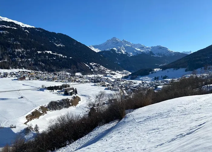 Casa Zundregn - Ein Bijou Mit Privater Terrasse Und E-mobility Savognin