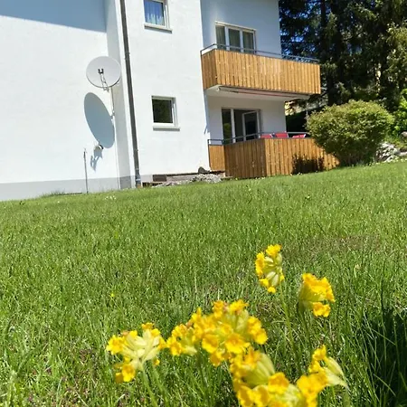 Casa Zundregn - Ein Bijou Mit Privater Terrasse Und E-mobility *